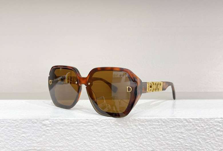 Picture of Dior Sunglasses _SKUfw55245171fw
